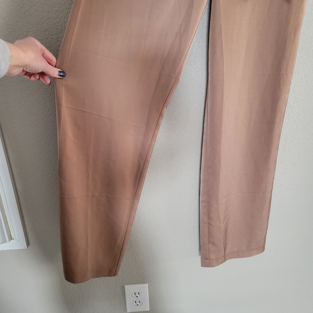 High-Waist Wide Leg Belted Pants - Brown - Picture 10 of 11